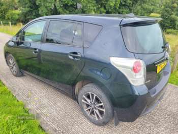 Used Toyota Verso 2014 for sale - 75154918: Photo