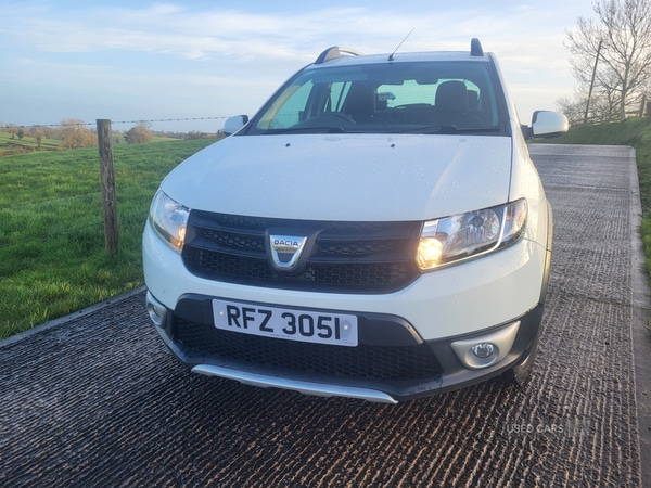 Used Dacia Sandero Stepway 2014 for sale - 77647275: Photo 2
