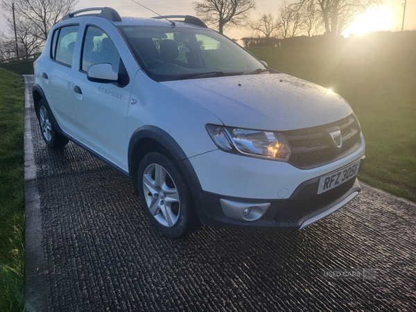 Used Dacia Sandero Stepway 2014 for sale - 77647275: Photo 6