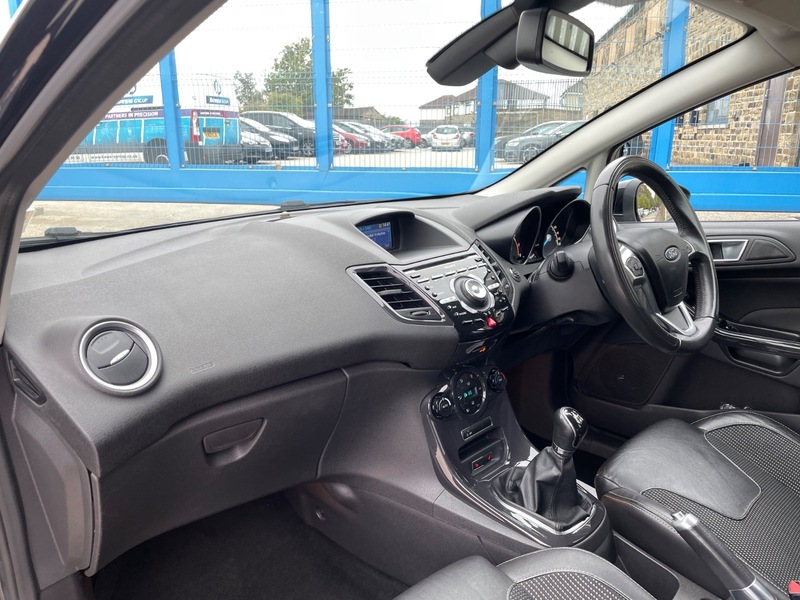 Used Ford Fiesta 2013 for sale - 76280595: Photo 10