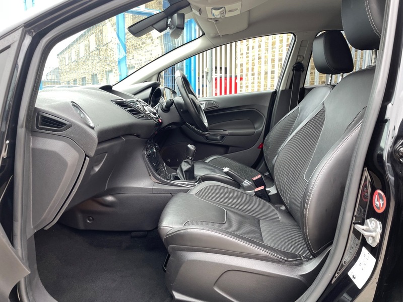 Used Ford Fiesta 2013 for sale - 76280595: Photo 11