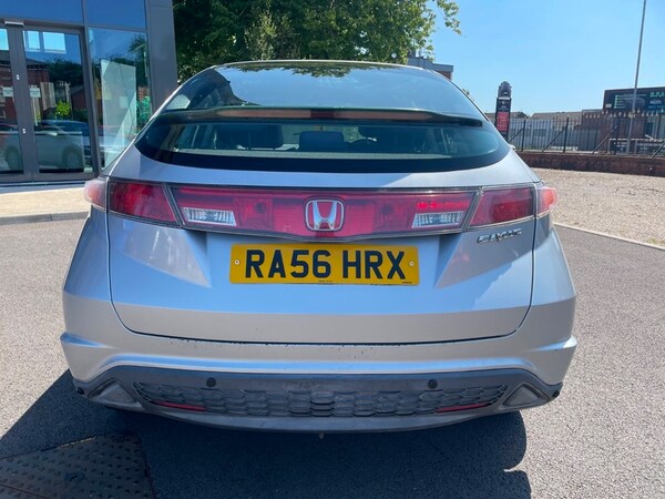 Used Honda Civic 2007 for sale - 75230828: Photo 5