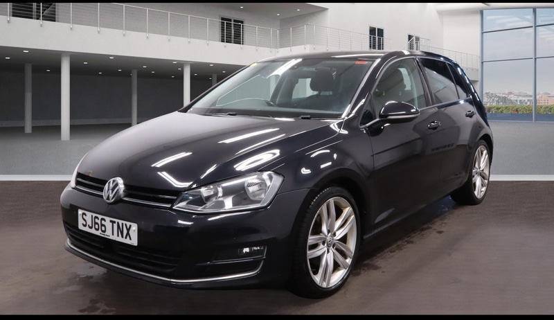 Used Volkswagen Golf 2016 for sale - 76631113: Photo 2
