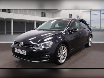 Used Volkswagen Golf 2016 for sale - 76631113: Photo