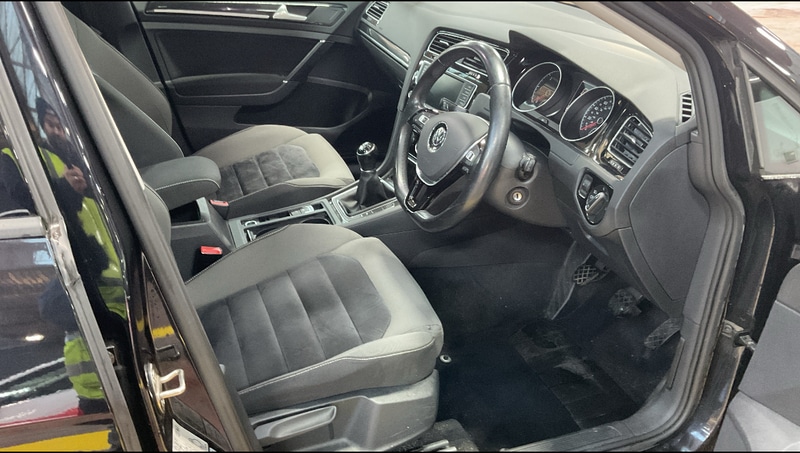 Used Volkswagen Golf 2016 for sale - 76631113: Photo 5