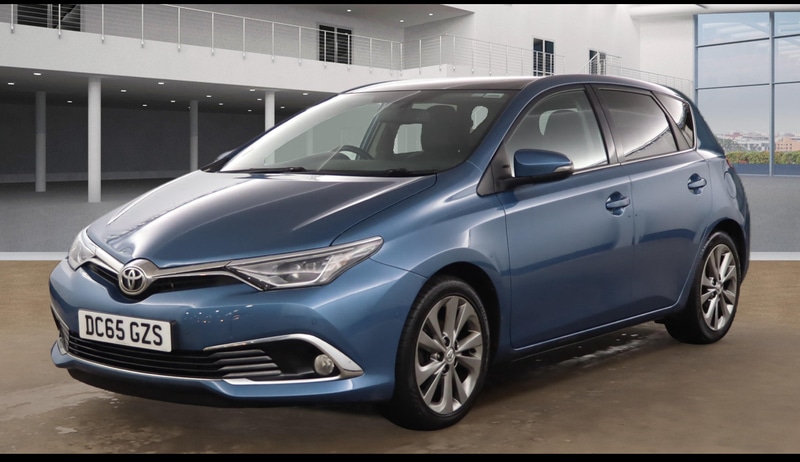 Used Toyota Auris 2015 for sale - 76974042: Photo 2