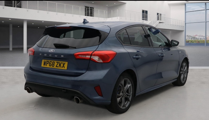 Used Ford Focus 2018 for sale - 76418058: Photo 3