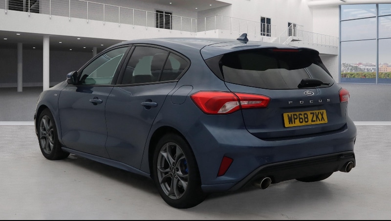 Used Ford Focus 2018 for sale - 76418058: Photo 4