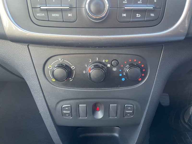 Used Dacia Sandero 2014 for sale - 76482662: Photo 15