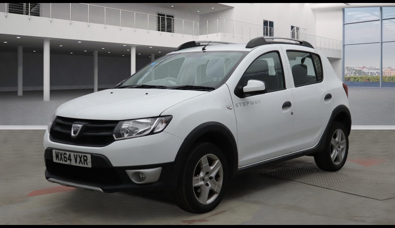Used Dacia Sandero Stepway 2014 for sale - 76482662: Photo 2