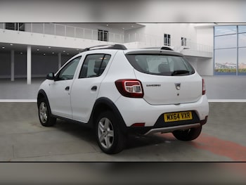 Used Dacia Sandero Stepway 2014 for sale - 76482662: Photo