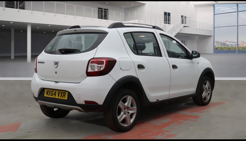 Used Dacia Sandero Stepway 2014 for sale - 76482662: Photo 4