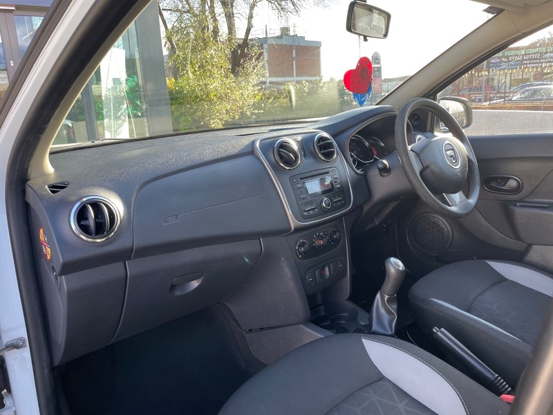 Used Dacia Sandero 2014 for sale - 76482662: Photo 9