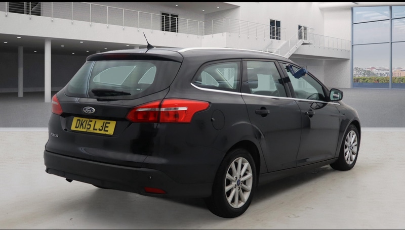 Used Ford Focus 2015 for sale - 76520901: Photo 4