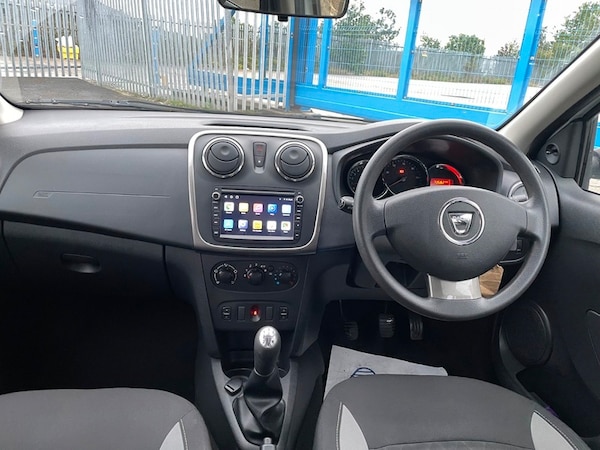 Used Dacia Sandero 2014 for sale - 73952633: Photo 15