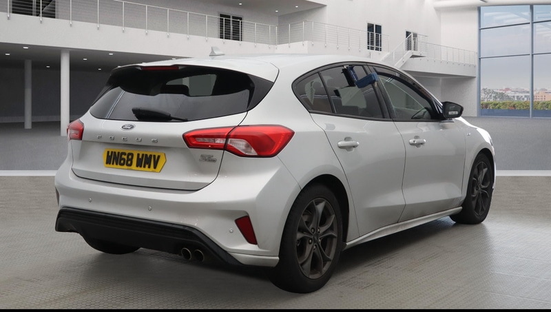 Used Ford Focus 2018 for sale - 76896648: Photo 4