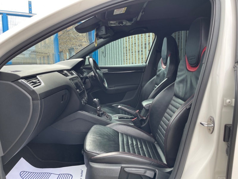 Used Skoda Octavia 2015 for sale - 76686872: Photo 10