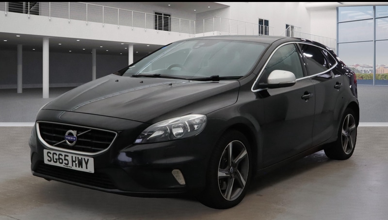 Used Volvo V40 2015 for sale - 76520894: Photo 2