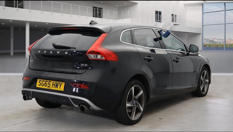 Used Volvo V40 2015 for sale - 76520894: Photo 3
