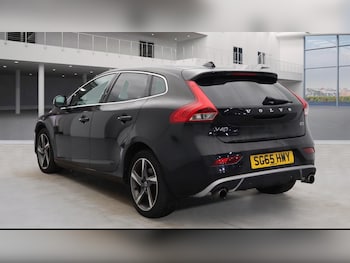 Used Volvo V40 2015 for sale - 76520894: Photo