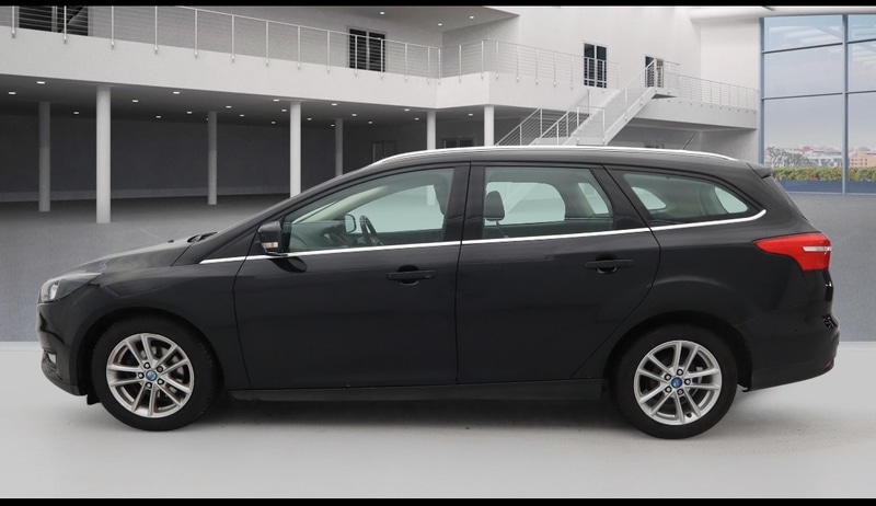 Used Ford Focus 2015 for sale - 77129221: Photo 4