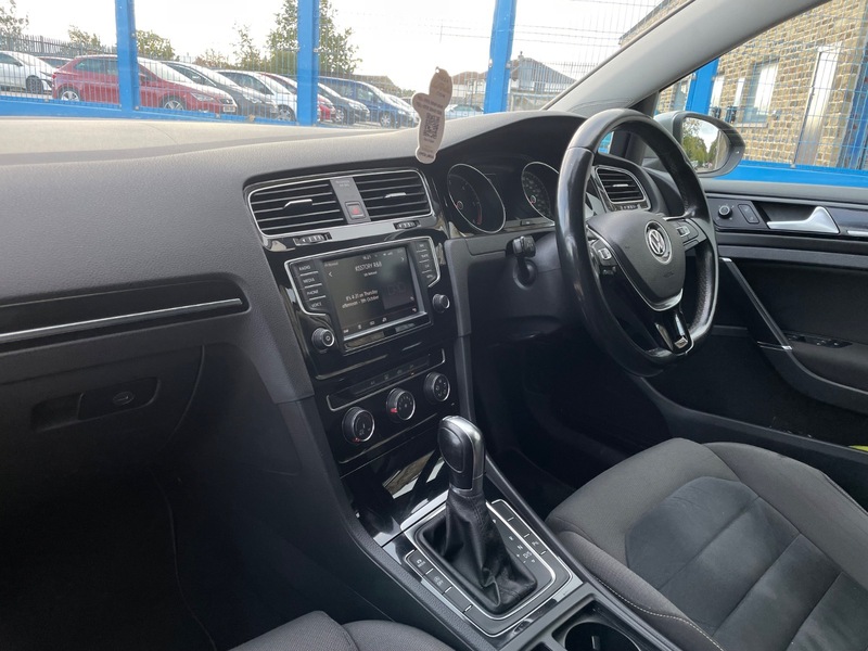 Used Volkswagen Golf 2016 for sale - 76256939: Photo 10