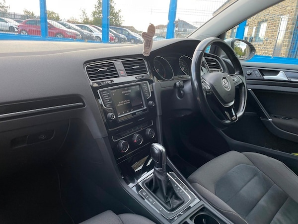 Used Volkswagen Golf 2016 for sale - 76256939: Photo 10