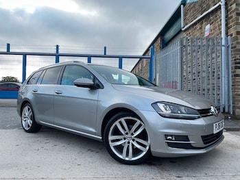 Volkswagen - Golf