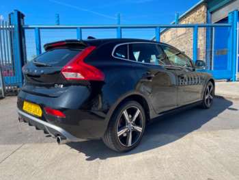 Used Volvo V40 2016 for sale - 74569680: Photo