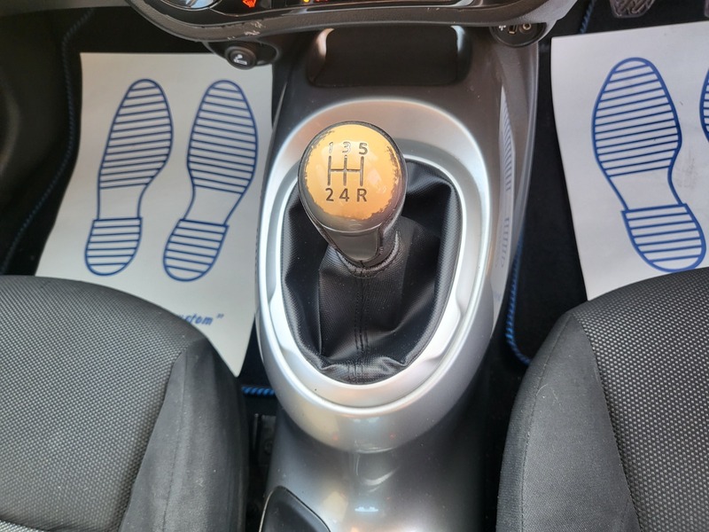 Used Nissan Juke 2010 for sale - 77766036: Photo 7