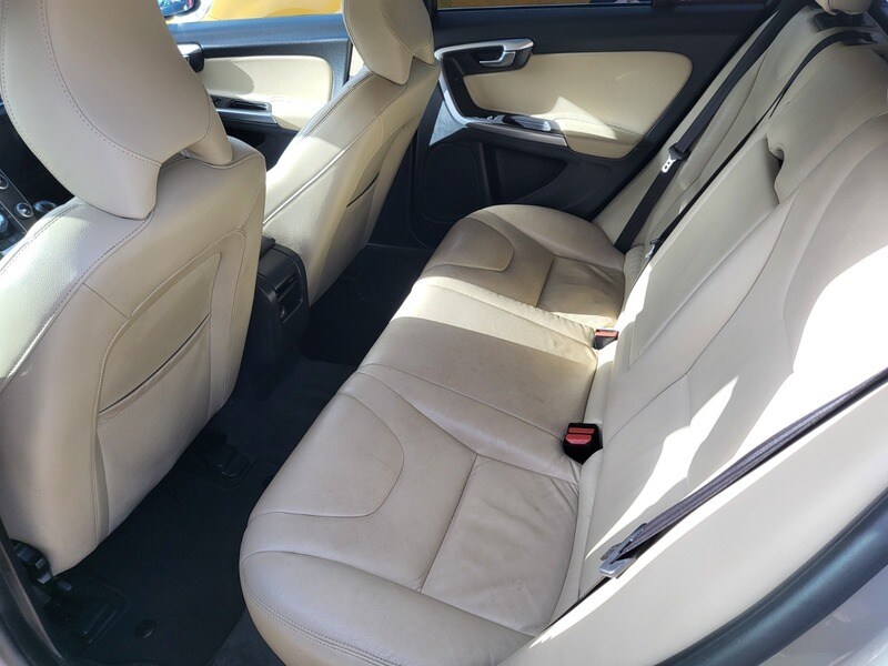 Used Volvo V60 2014 for sale - 77850995: Photo 21