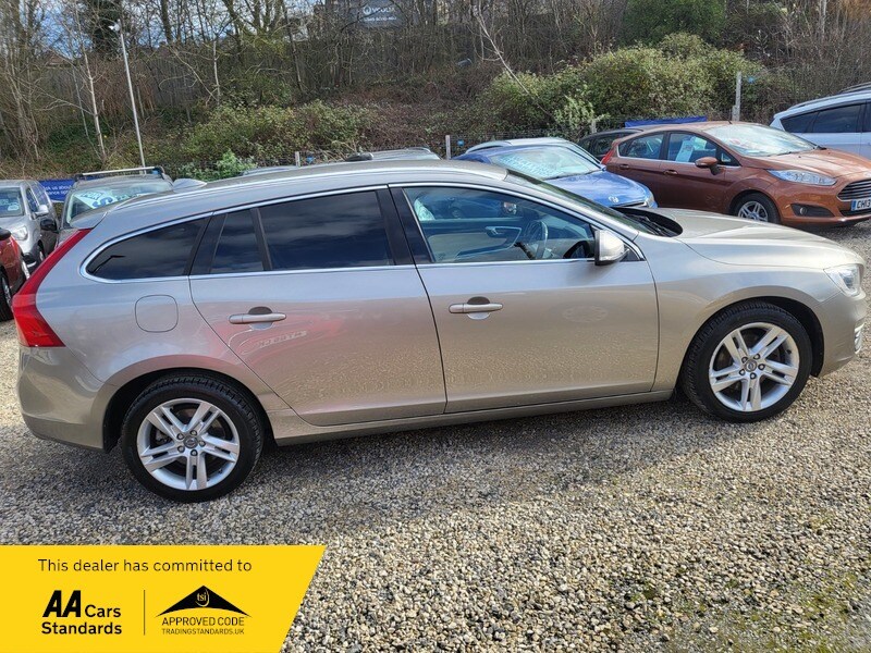 Used Volvo V60 2014 for sale - 77850995: Photo 8