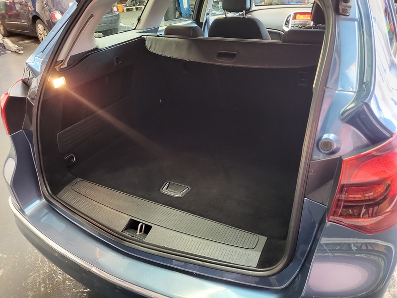Used Vauxhall Astra 2014 for sale - 77370341: Photo 20