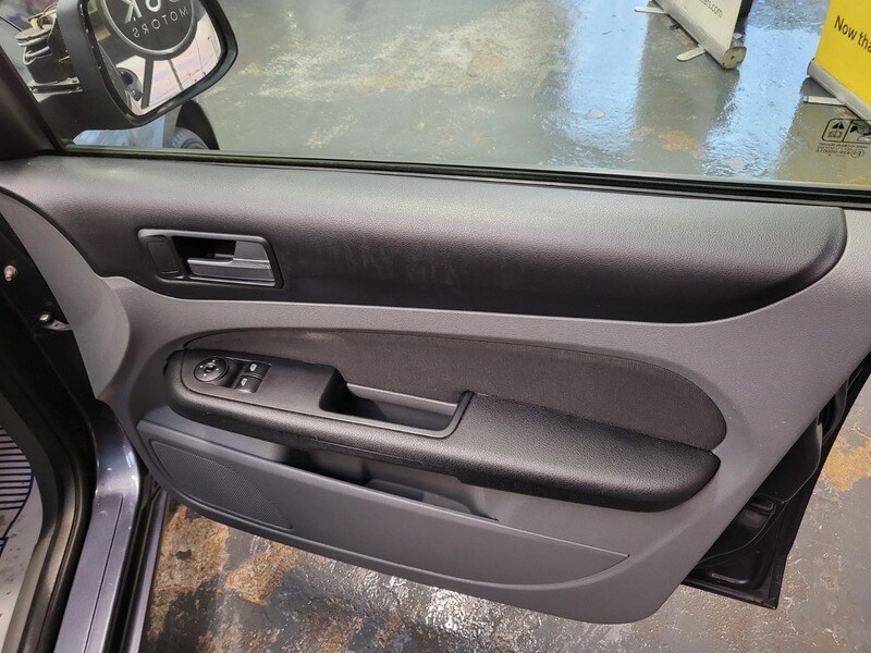 Used Ford Focus 2008 for sale - 77356921: Photo 9