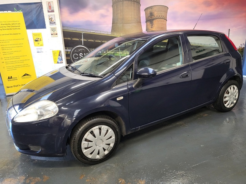 Used Fiat Grande Punto 2010 for sale - 76924098: Photo 19