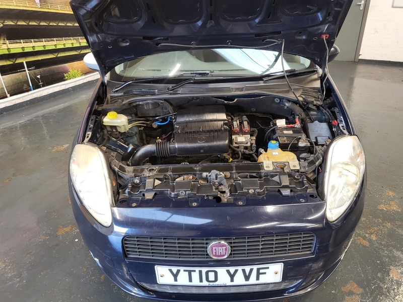 Used Fiat Grande Punto 2010 for sale - 76924098: Photo 23