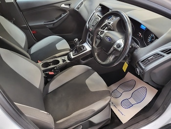 Used Ford Focus 2014 for sale - 76019106: Photo 3