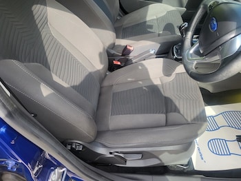 Used Ford Fiesta 2017 for sale - 78570875: Photo