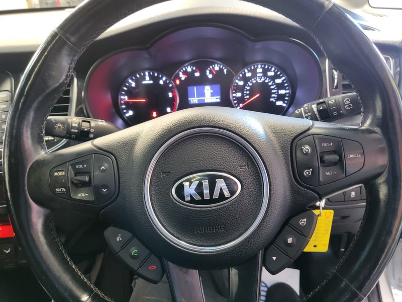 Used Kia Carens 2015 for sale - 76386932: Photo 12