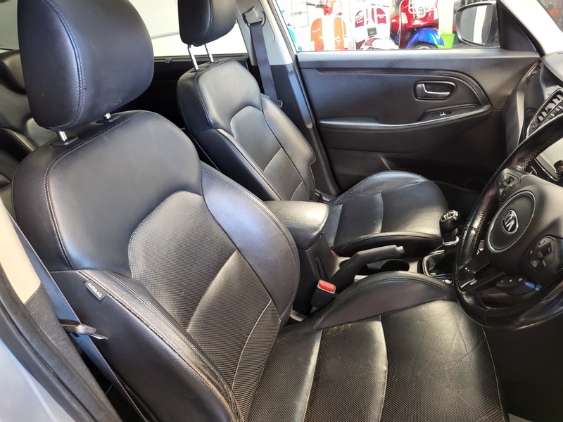 Used Kia Carens 2015 for sale - 76386932: Photo 14