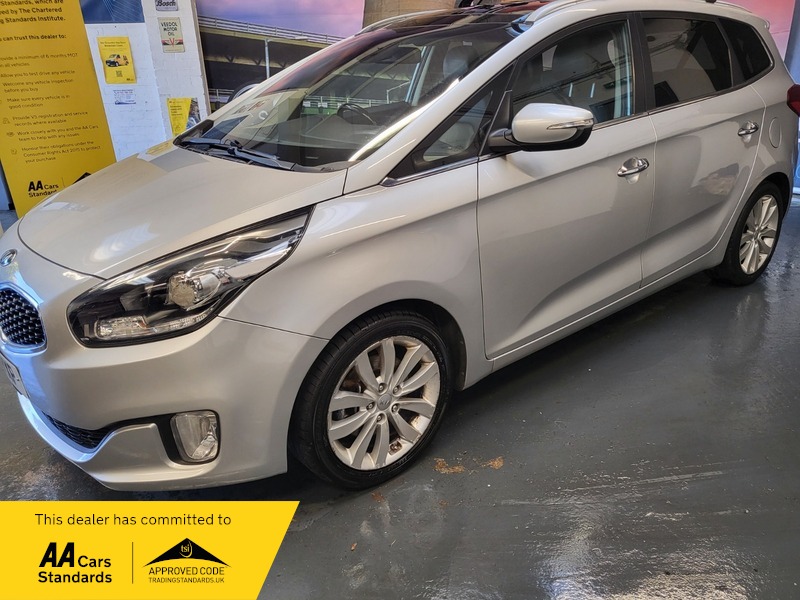 Used Kia Carens 2015 for sale - 76386932: Photo 20
