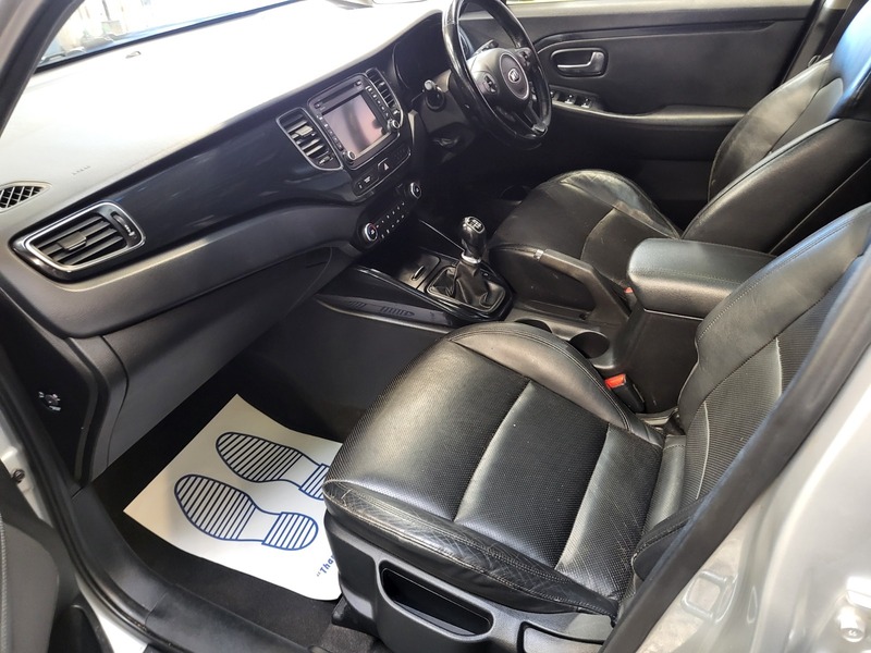 Used Kia Carens 2015 for sale - 76386932: Photo 24