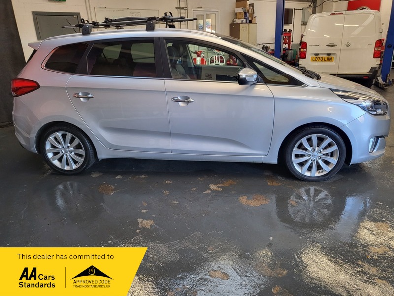 Used Kia Carens 2015 for sale - 76386932: Photo 8