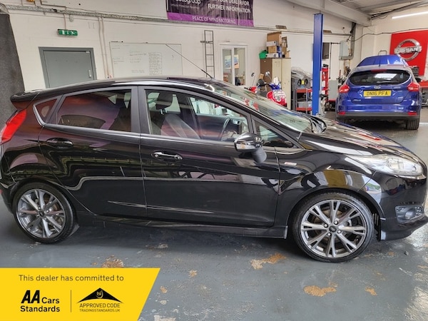 Used Ford Fiesta 2017 for sale - 75445059: Photo 9