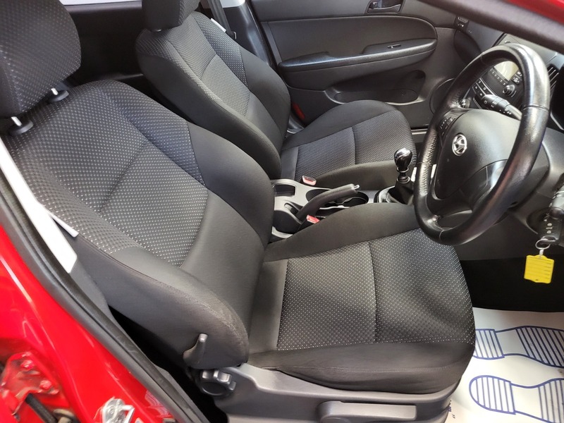 Used Hyundai i30 2010 for sale - 76934975: Photo 16