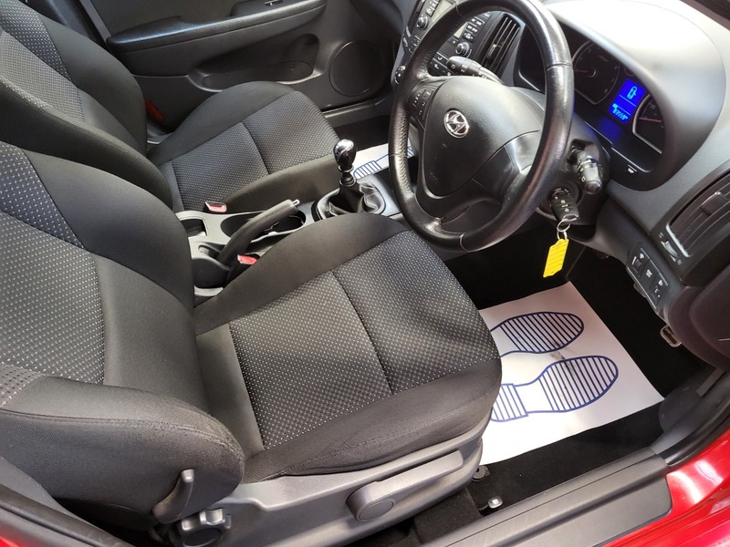 Used Hyundai i30 2010 for sale - 76934975: Photo 3