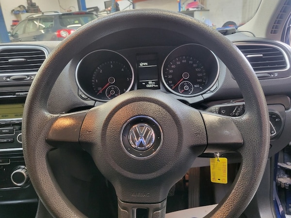 Used Volkswagen Golf 2010 for sale - 76106414: Photo 12