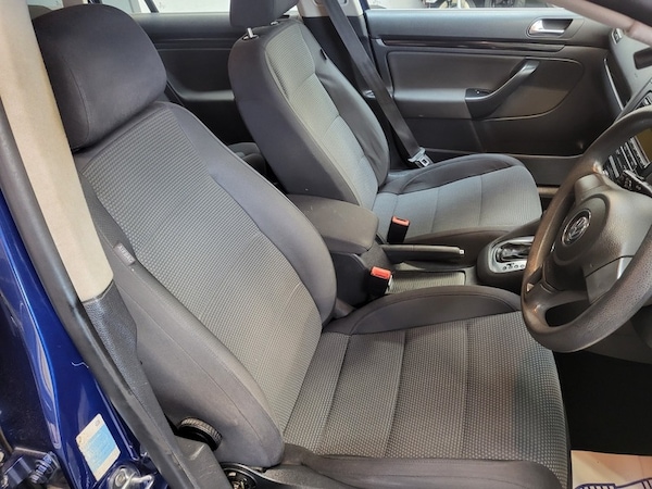 Used Volkswagen Golf 2010 for sale - 76106414: Photo 14