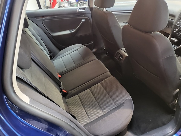 Used Volkswagen Golf 2010 for sale - 76106414: Photo 19