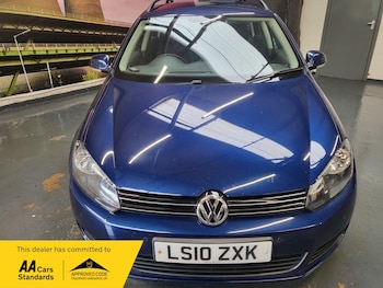 Used Volkswagen Golf 2010 for sale - 76106414: Photo 4